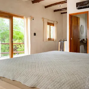 la-casa-de-mia-holbox.quintano-roohotels.com/